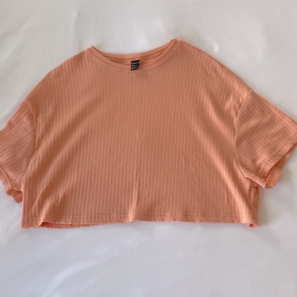 SHEIN Peach short sleeve crop top size S